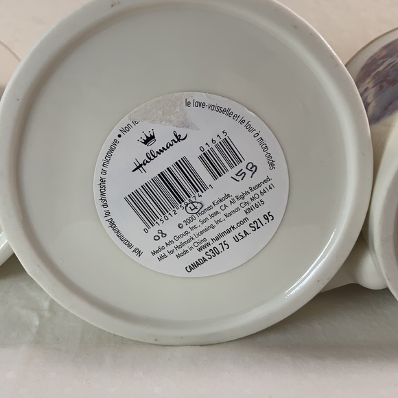 Thomas Kinkade Hallmark Pitcher and 2 coffee mugs Christmas Holiday - Picture 11 of 12